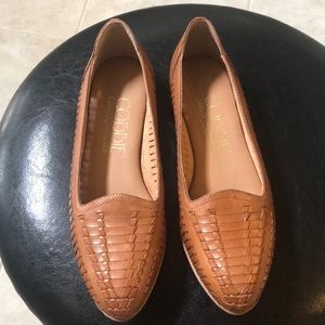 Cobbie Cuddler Collection Loafers Sz 6